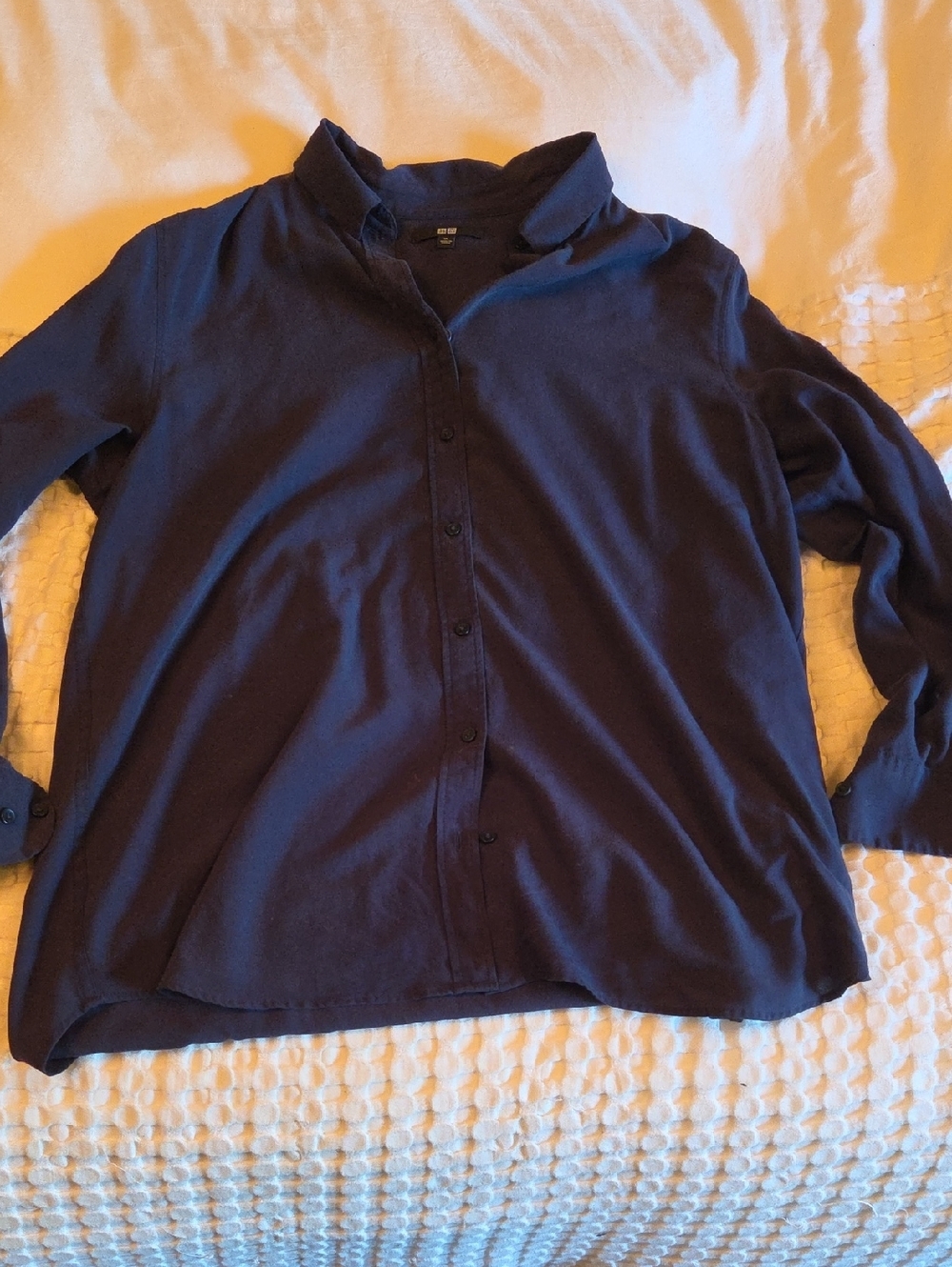 Classic Uniqlo Button-Down Shirt in Dark Navy Xl